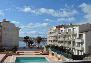 Cap d'Agde: Appt 2 pièces cabine, 6 couchages, proche plage, loggia, parking - FR-1-249-127
