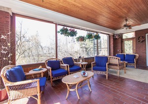 Captain's Quarters Suite w/Fireplace & Sauna