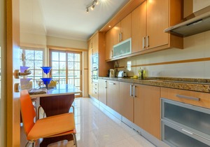 CARCAVELOS BEACH. A wonderful 2 bedroom apartment