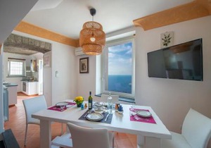 Casa Cimino B - A Romantic Retreat Among the Stairs of Praiano