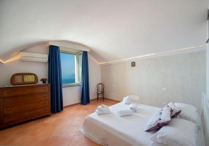 Casa Cimino B - A Romantic Retreat Among the Stairs of Praiano