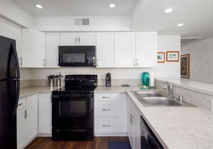 Casa De Emdeko 204 - Air Conditioning! Elevators! REMODELED IN 2019!