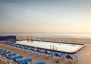 Casa Del Mar Beach Resort