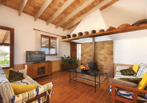 Catalina Petit, Nice villa in Pollensa w/