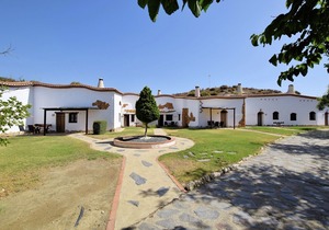 Cave house with private terrace on a small complex