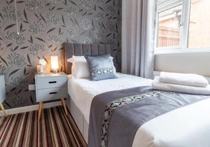 Cedar Drive, Holbeach - 1 to 4 - Self Catering