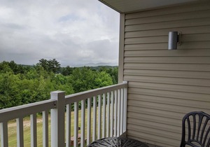 Cedar Lodge 303A Room with Balcony!