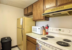Cedar Lodge 308. 2 bedrooms near Weirs Beach!