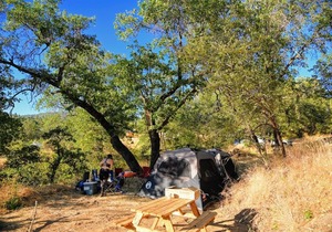 CG21 Campsite/Shower - Kings Canyon & Sequoia NP