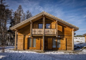 Chalet, 300m from ski slopes, fitness, swimming pool, sauna, terrace, parking, tv, ski locker, 56m²