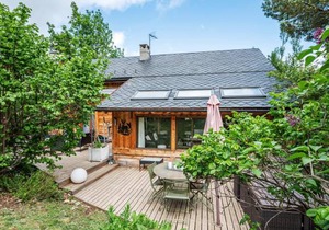 Chalet Pomme de Pin