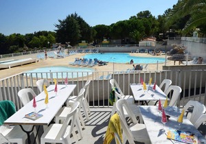 Chalet with terrace in wooded area near Agde