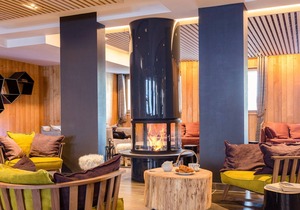 Chambre Confortable avec une Cheminée + Parfait pour les Skieurs | Vos Prochaines Vacances de Ski