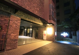 Changwon Palyongdong Praha Hotel