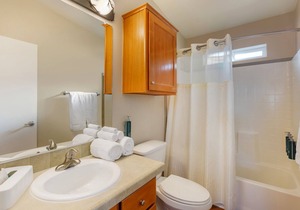 Charm & Relaxation in the Mountains! 3 Serene Units, Indoor Pool, BBQ Facilities, Sports Courts