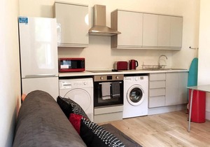 Charming 1 Bed Flat, with Garden in CENTRAL LDN