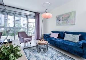 Charming 1BR Apt w Balcony In the Heart of TLV with Mamad by Sea N' Rent