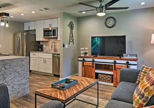 *Charming 2bed 2 bath 6 mins from IMG*