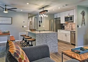 *Charming 2bed 2 bath 6 mins from IMG*