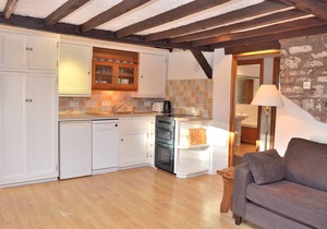Charming 3 bedroom cottage in glorious Devon countryside, indoor pool & sauna