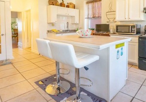 Charming 3BR Tower Grove Family Home/ABODEbucks