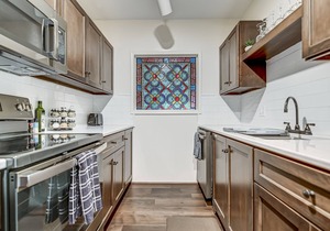 Charming Downtown Stay | Victorian Beauty & Modern Comfort