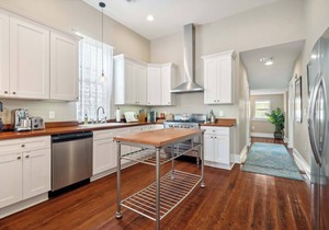 Charming Victorian House w Heated Pool 4br|2ba