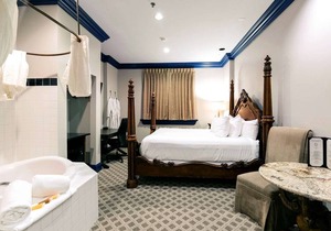 Chateau Avalon, Ascend Hotel Collection