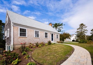 Chatham Beach House with Views: 020-C