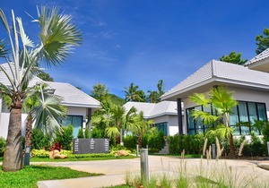 Chaweng Noi Pool Villa(SHA Plus+)