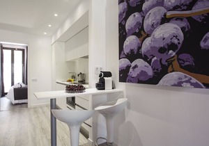 Cheerful flat up to 3 guests next to Plaza España