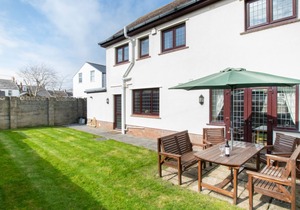 Cherry Tree Cottage - Three Bedroom House, Sleeps 5