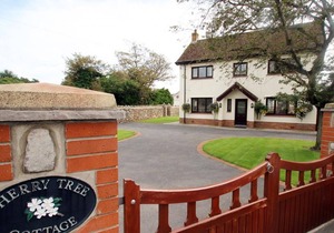 Cherry Tree Cottage - Three Bedroom House, Sleeps 5