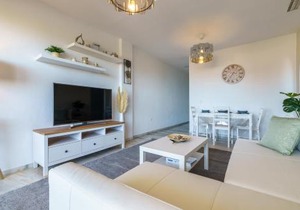 Chic Beachfront Flat with Amazing Sea Views and Private Indoor Parking