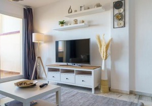 Chic Beachfront Flat with Amazing Sea Views and Private Indoor Parking