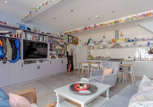 Chic & Contemporary 2BD in Vibrant Shepherds Bush