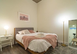 Chic Cozy 3BR Michigan Avenue Spacious Suite Close to Iconic Chicago Landmarks & Attractions