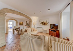 Cifre villa in Pollensa town
