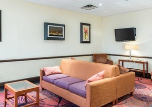 Clarion Hotel Somerset - New Brunswick