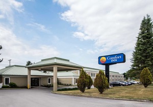 Clarion Inn & Suites - University Area