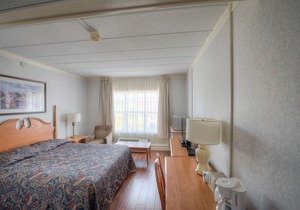 Claymore inn & Suites