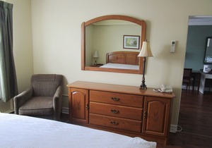 Claymore inn & Suites