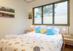 Claytons 10 | 4 bed, 2 bath, Cylinder beachfront