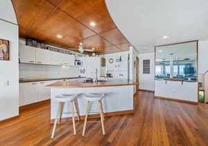 Claytons 10 by Discover Stradbroke