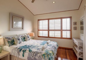 Claytons 8 | 3 bed, 2 bath, sensational views, no need for a car! Beachfront :)