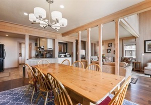 Clean, Modern, Fantastic Lake View #37