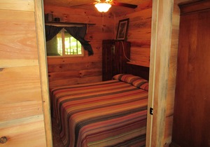 Clear View Retreat: Family Cabin #2