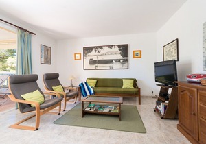 Clivies 1b - Two Bedroom Apartment, Sleeps 4