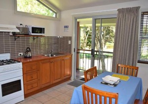 Coast and Country Cabin 5