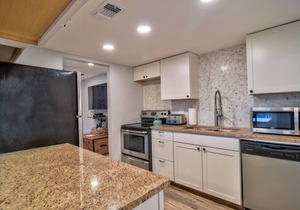 *Coastal 2/2 Condo w/Pool 6 Mins to IMG